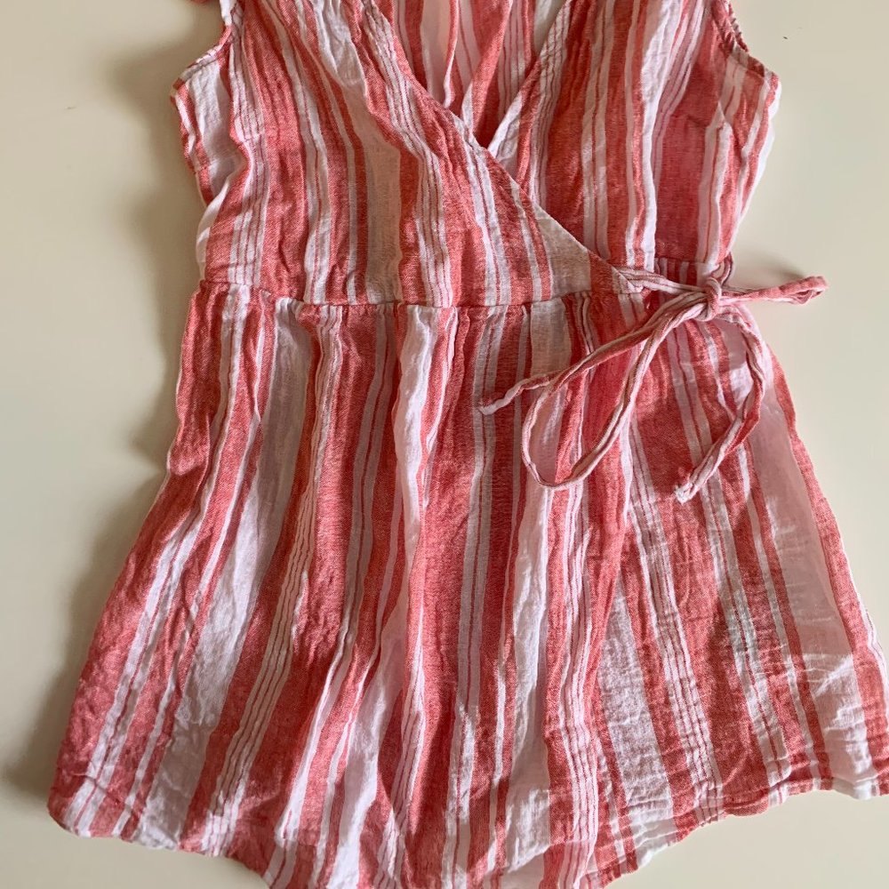 Maternity Ruffled Linen-Blend Wrap Top XS - Picture 4 of 5